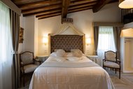 Suite con Vasca Idromassaggio - Bauernhof Il Castelluccio Country Resort