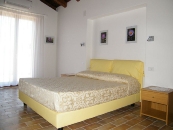 Appartamento camera gialla e seconda camera+cucina attrezzata+terrazzo 40mq - Agritourisme Campo di Forni
