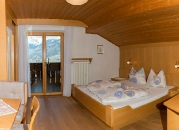 Camera doppia comfort con balcone sud 2 - Agritourisme Krebishof