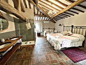 Classic Borgo - Agritourisme Castello di Tornano