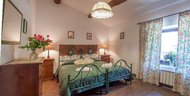 Camera matrimoniale / double bedroom N. 7 - Agriturismo Castello di Santa Cristina