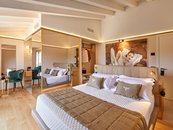 Junior Suite con ampia finestra - Agritourisme Relais Forte Benedek - Adults Only